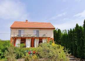 Darnay Apartmanház, Gyenesdias